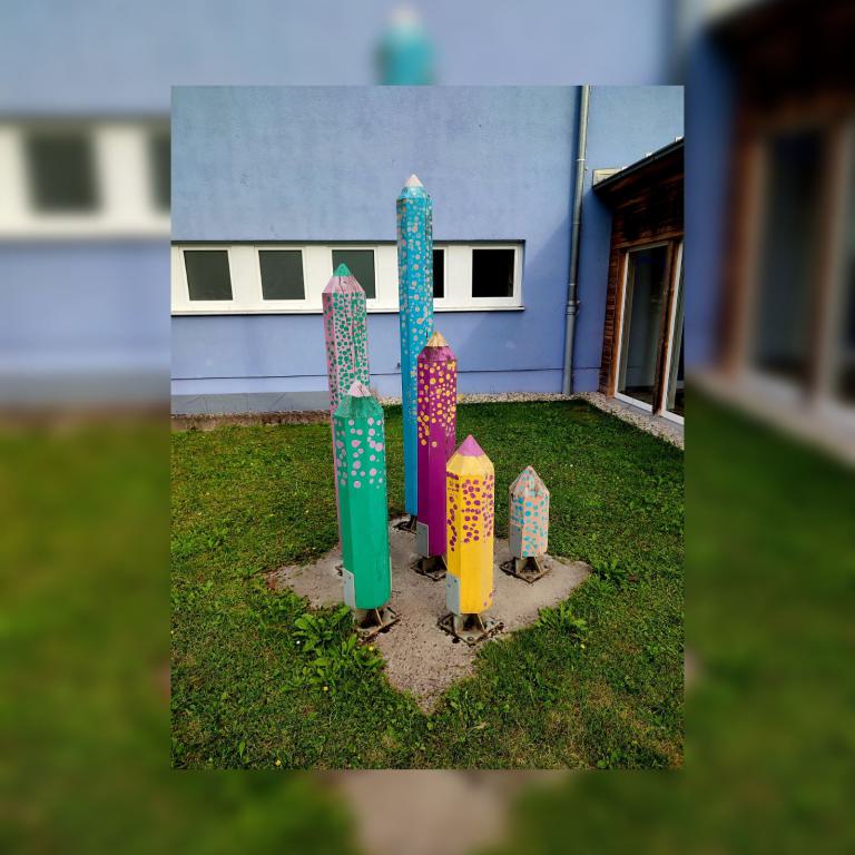 Die Buntstifte - Ein Projekt von Schülerinnen und Schülern der Johann Baptist Lassleben Schule 