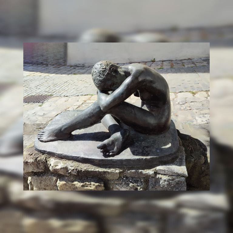 Die Sitzende von Professor Hermann Leber